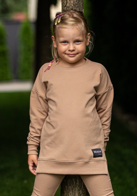 Długa bluza dla dzieci z dłuższym tyłem Little Ana/Kawa - Wualaa by dolce sonno