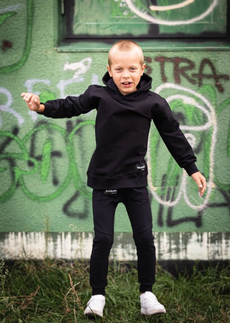 Bluza z kapturem dla chłopca ChillyCzarna - Wualaa by dolce sonno 2