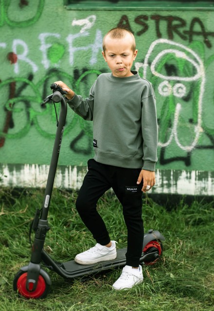 Bluza chłopięca oversize z lini basic WallyKhaki - Wualaa by dolce sonno 2.jpg