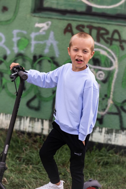 Bluza chłopięca oversize z lini basic WallyBłękit - Wualaa by dolce sonno 2.jpg