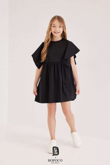 Sukienka dziewczęca z falbaniastym rękawem z kolekcji dla "Mamy i Córki" Czarna - All for Kids