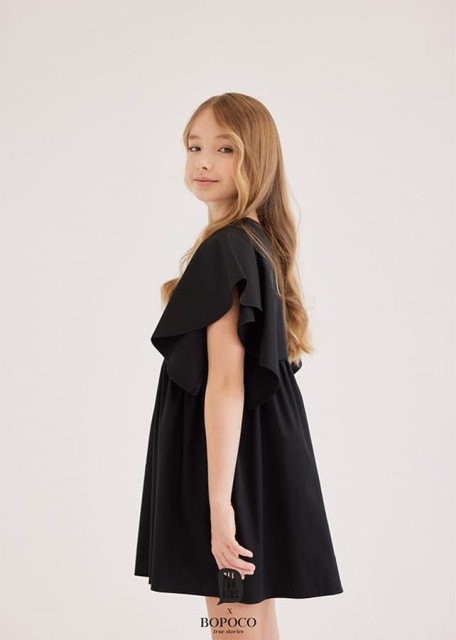 Sukienka dziewczęca z falbaniastym rękawem z kolekcji dla "Mamy i Córki" Czarna - All for Kids