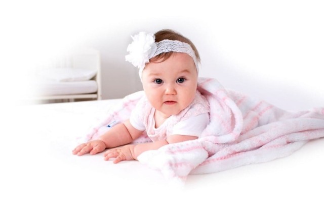 Kocyk z ozdobnym haftem RICCO | BabyMatex - TB0333_RI4B