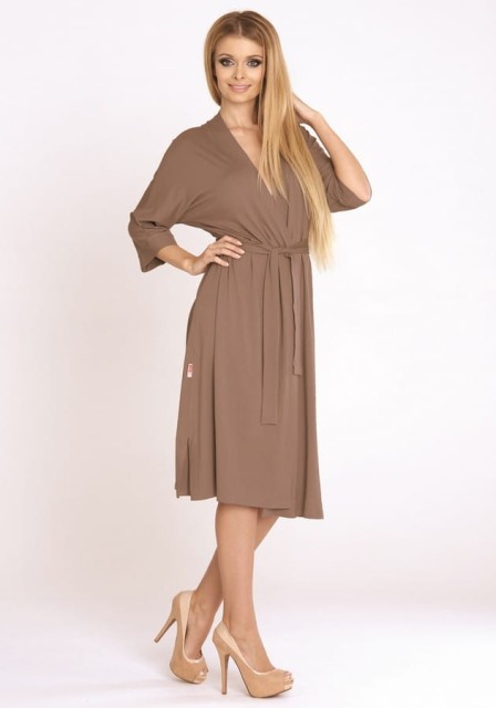 Długi szlafrok damski Visa z delikatnej dzianiny - mocca | DeLafense - 942