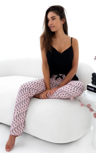 Dzianinowa piżama damska na wąskich ramiączkach - Paula | Sensis