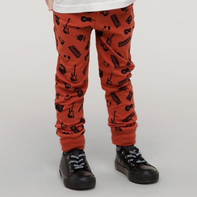 Spodnie dresowe, legginsy dla dzieci i niemowląt czerwone w instrumenty muzyczne - Let's Rock | Pinokio