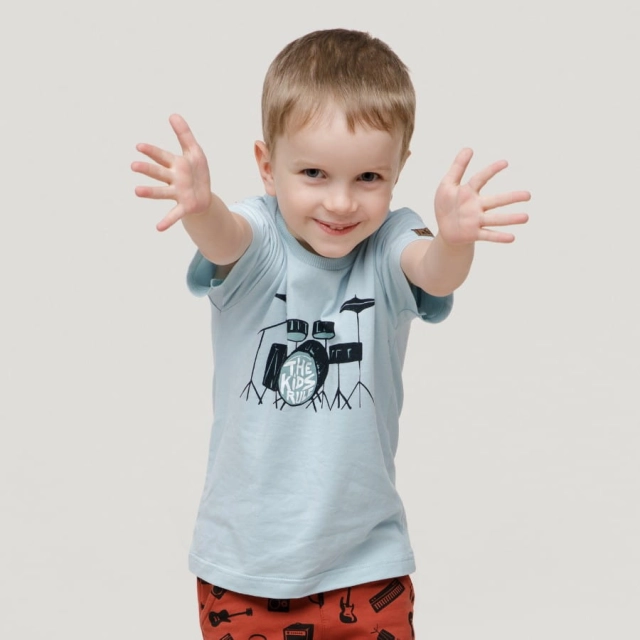 Koszulka z krótkim rękawem T-shirt dziecięcy niebieski z perkusją - Let's Rock | Pinokio