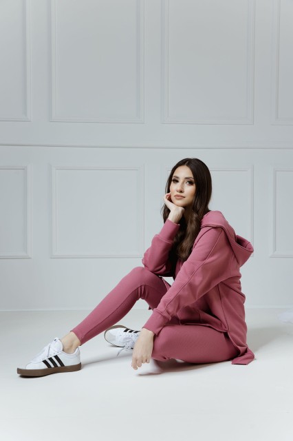 Comfort & Luxury - Długa bluza na napy z kapturem Ivy Malaga5.jpg