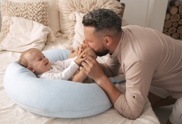 Poduszka pozycjonująca dla kobiet w ciąży i karmiących mam Relax Linen - błękit | BabyMatex TB0448_24