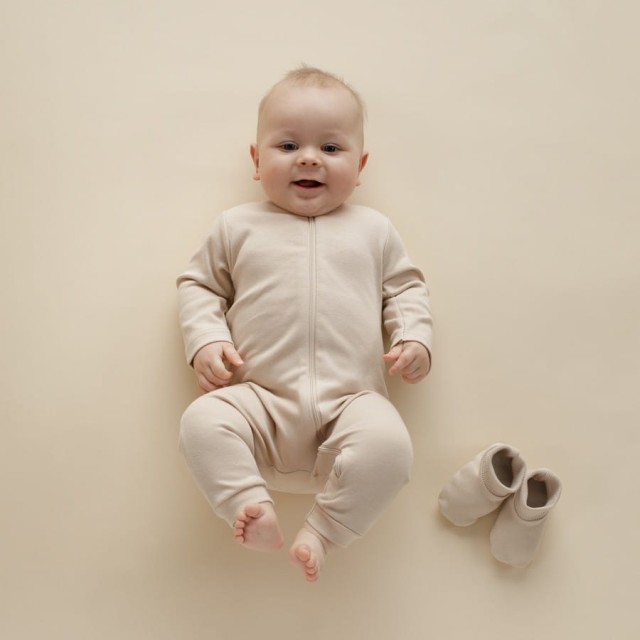 Pajac bez stópek Rampers na ekspres Beige - Lovely Day | Pinokio