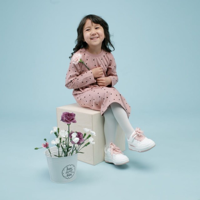 Sukienka bawełniana różowa w groszki - Tres Bien | Pinokio