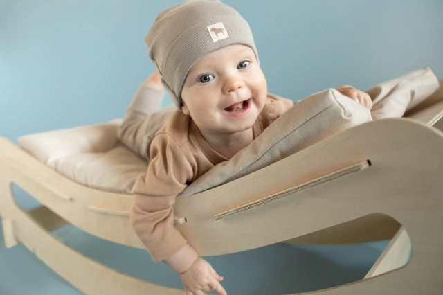 Body z długim rękawem brązowe z konikiem Wooden Pony | Pinokio