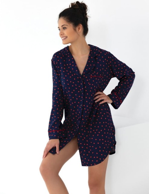 Dzianinowa koszula nocna z kołnierzykiem zapina na guziki Sophia | Sensis