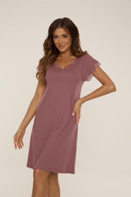 Dzianinowa koszula nocna z krótkim rękawem Hazel - jagodowa | De Lafense 816