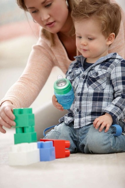 Avent Kubek niekapek niebieski z miękkim ustnikiem 260ml – idealny pierwszy kubek dla Twojego malucha
