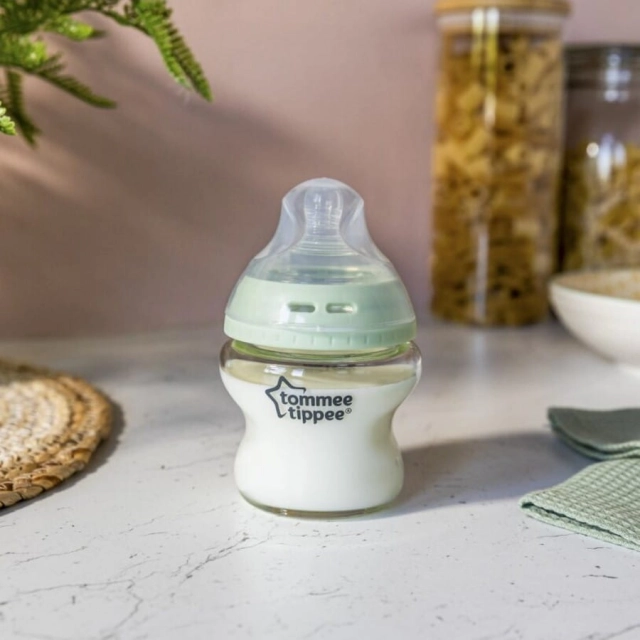 Tommee Tippee Butelka szklana do karmienia 150ml 0m+