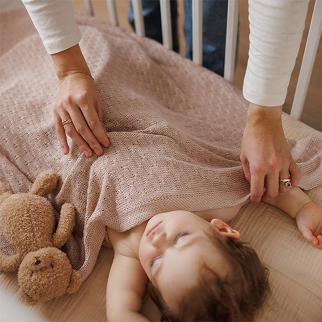 Kocyk niemowlęcy z włókna bambusowego 75x100 cm - Jasny Beż | Babyono 1673/02