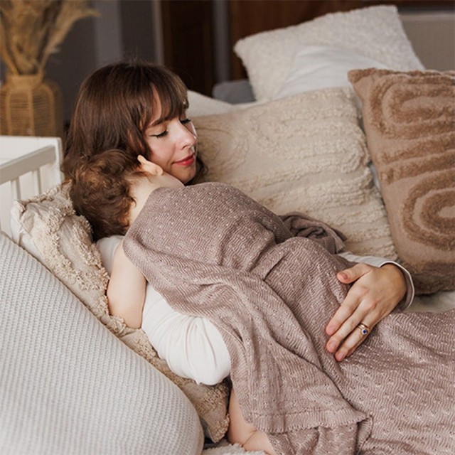 Kocyk niemowlęcy z włókna bambusowego 75x100 cm - Beżowy | Babyono 1673/03