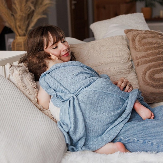 Kocyk niemowlęcy z włókna bambusowego 75x100 cm - Niebieski | Babyono 1673/04