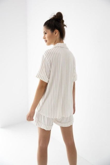 Wiskozowa piżama damska zapinana na guziki z kołnierzykiem Davina w paski od Sensis