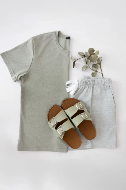 Piżama damska z krótkim rękawem Yara w kolorze khaki - Sensis