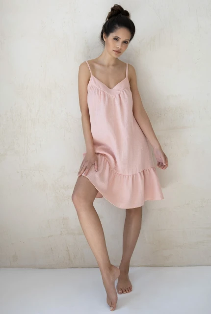 Muślinowa koszula nocna na ramiączkach Sabrina marki Sensis