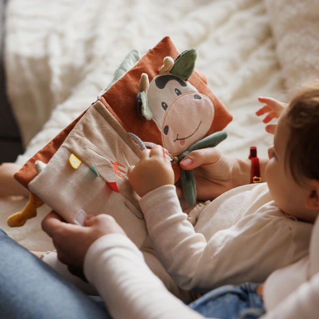 ksiazeczka-sensoryczna-cow-bingo-babyono-B.O.1690-01