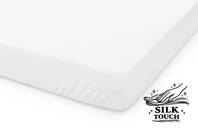 Prześcieradło do łóżeczka Premium Silk Touch z gumką 60x120  Dolce Sonno.jpg