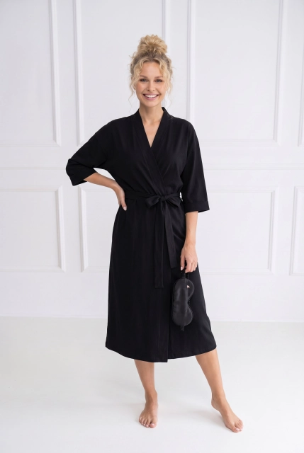 Czarny długi szlafrok damski Winnet z miękkiej dzianiny bawełnianej Silk Touch – Dolce Sonno