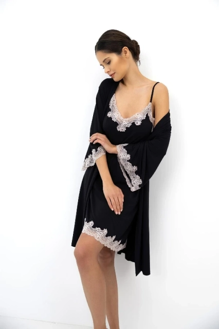 Elegancka koszula nocna na ramiączkach z koronką Dione - Sensis